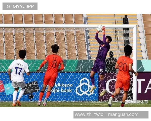 拜合拉木被韩国球员寻衅，王博豪第一个为他出面，球迷直言真汉子